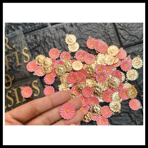 DAISY CHARMS PINK (10 PCS)