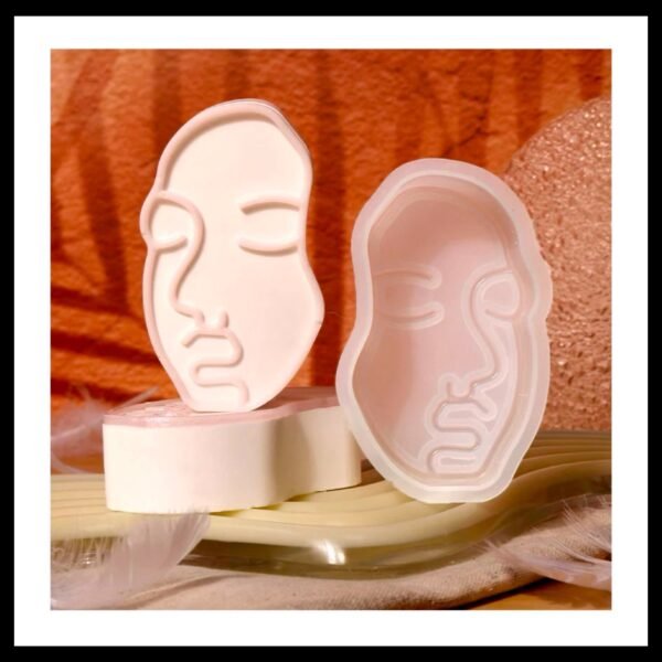 FACE MOULD
