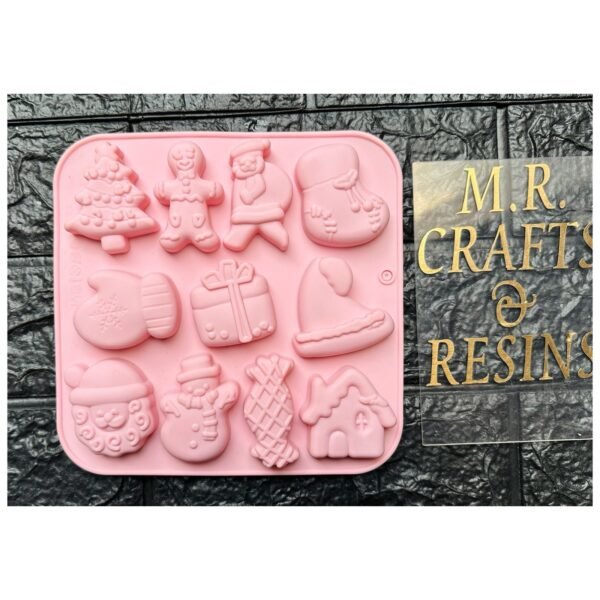 CHRISTMAS MOULD - 11 CAVITY