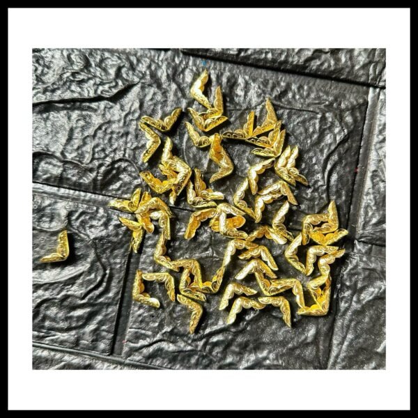 CURVED METAL CORNERS (20 PC PACK)