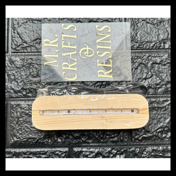 7” INCH PINEWOOD LED STAND